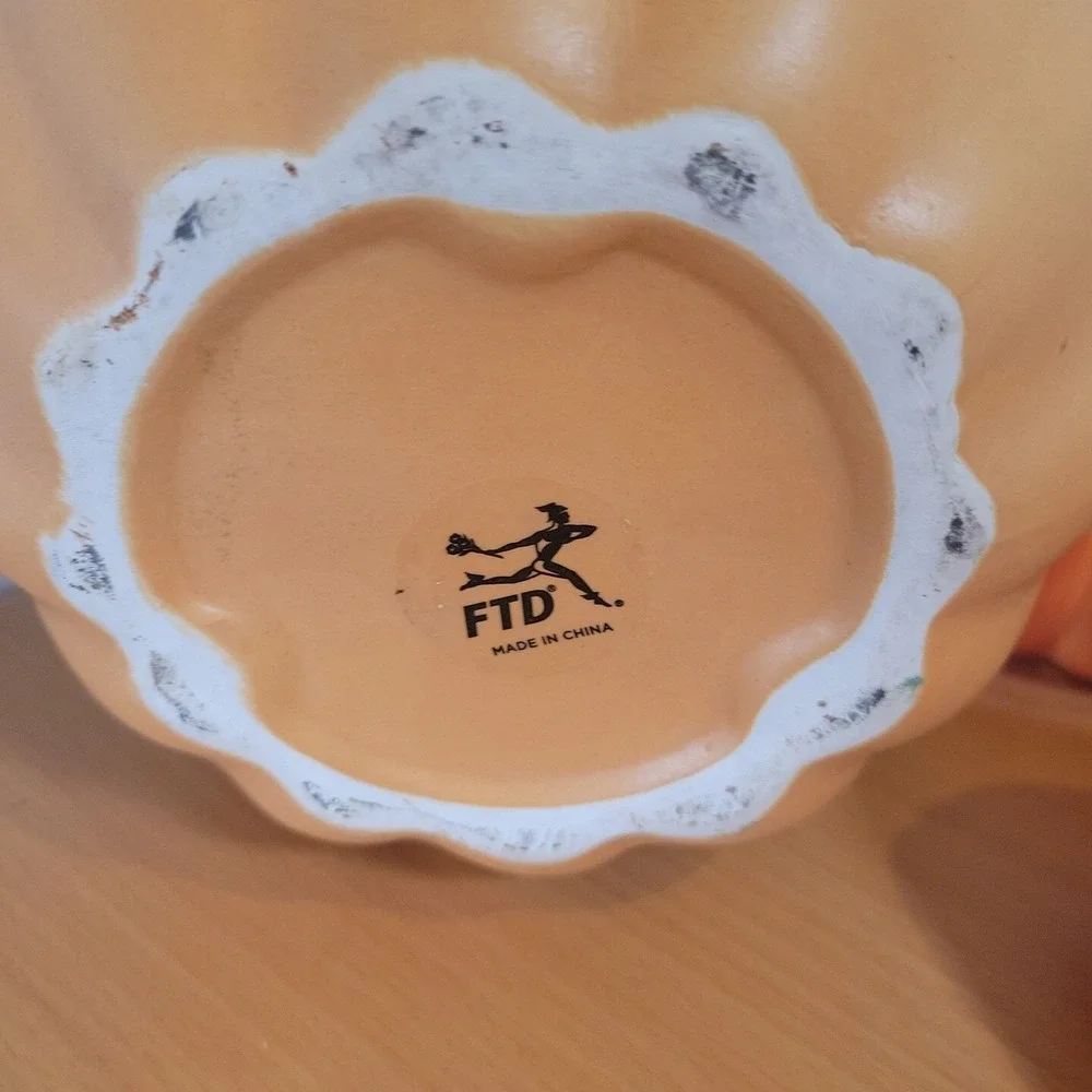 Ceramic Pumpkin‎ Lot of 4 Small Decorative Pumpkins FTD Planters Novelty Items